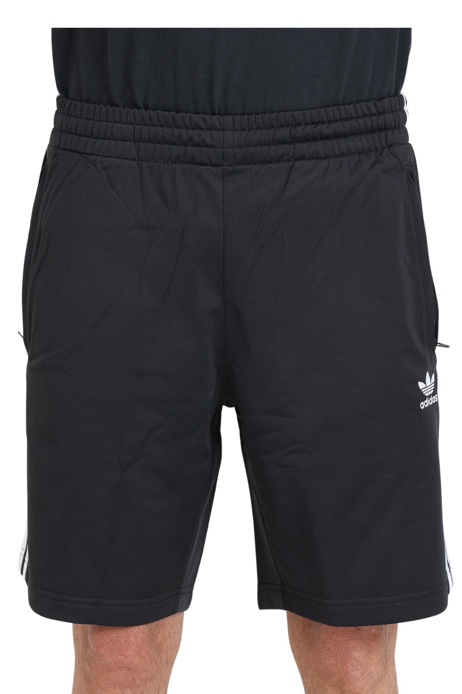 ADIDAS - SHORTS