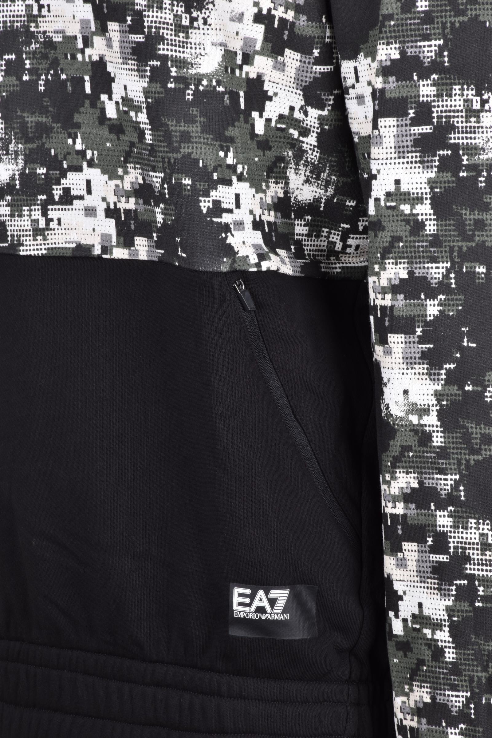 EA7 EMPORIO ARMANI - KNITWEAR AND SWEATSHIRTS