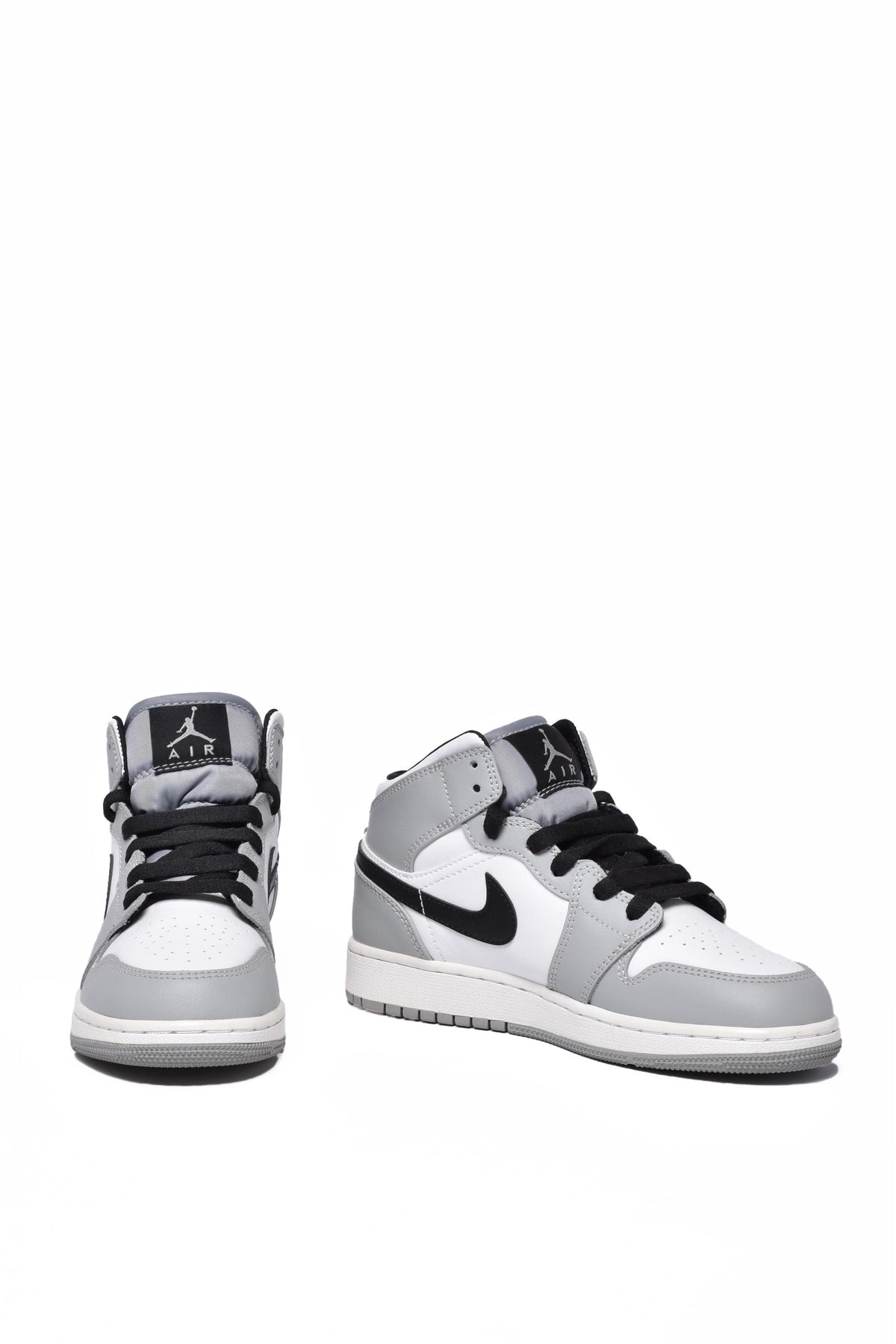 NIKE - SHOES