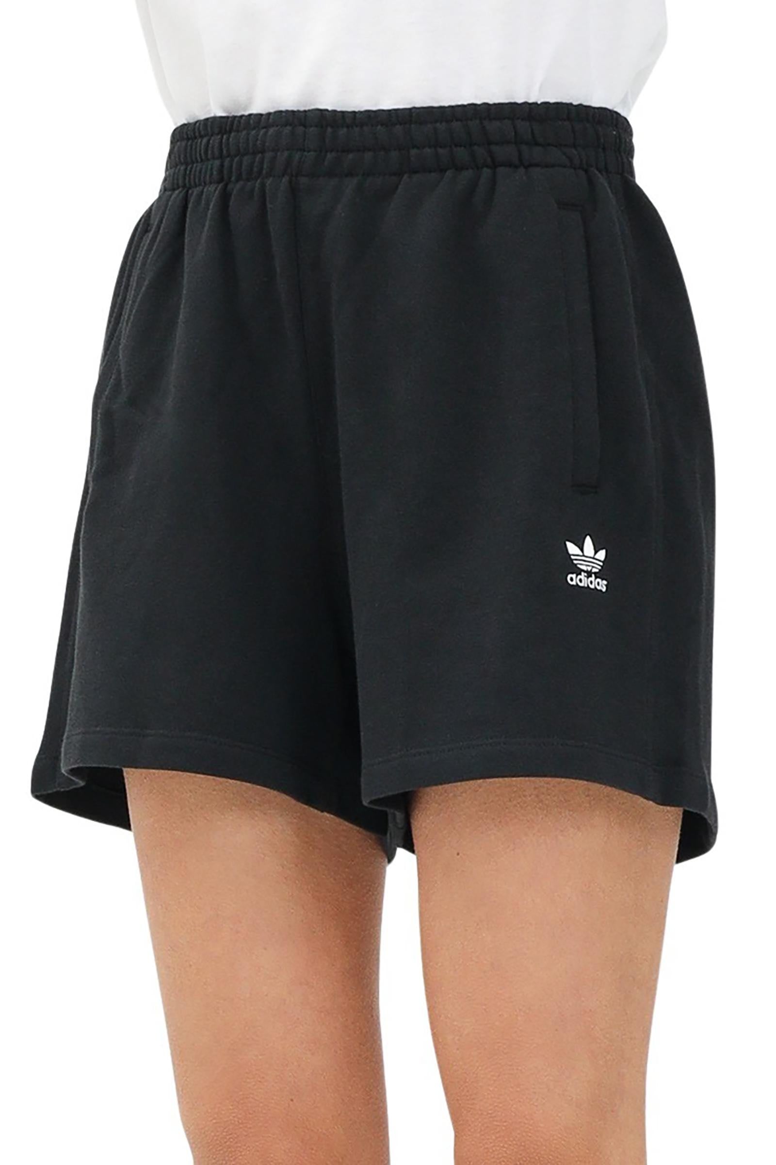ADIDAS - SHORTS