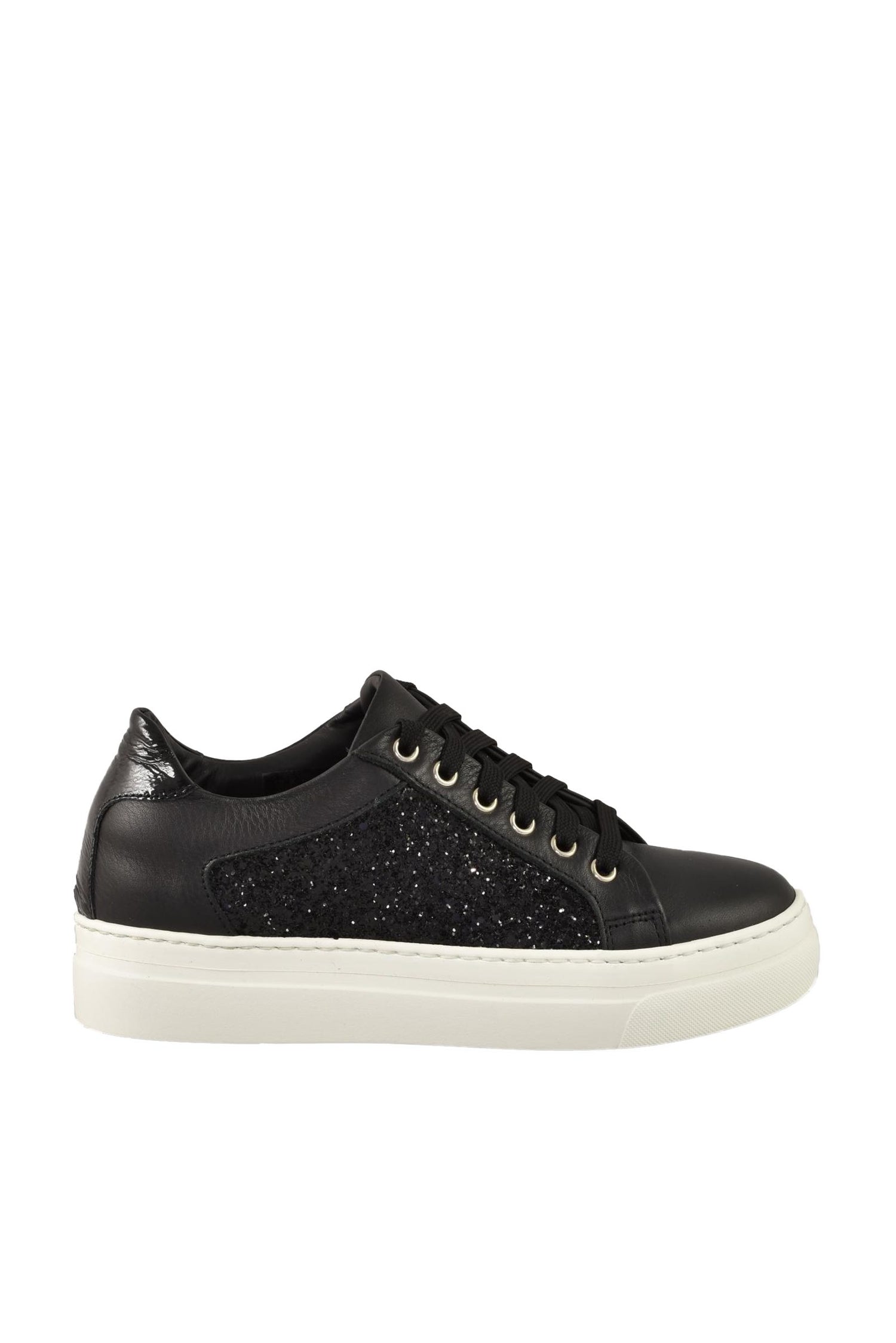 TWELVE STYLE DIVISION - SHOES