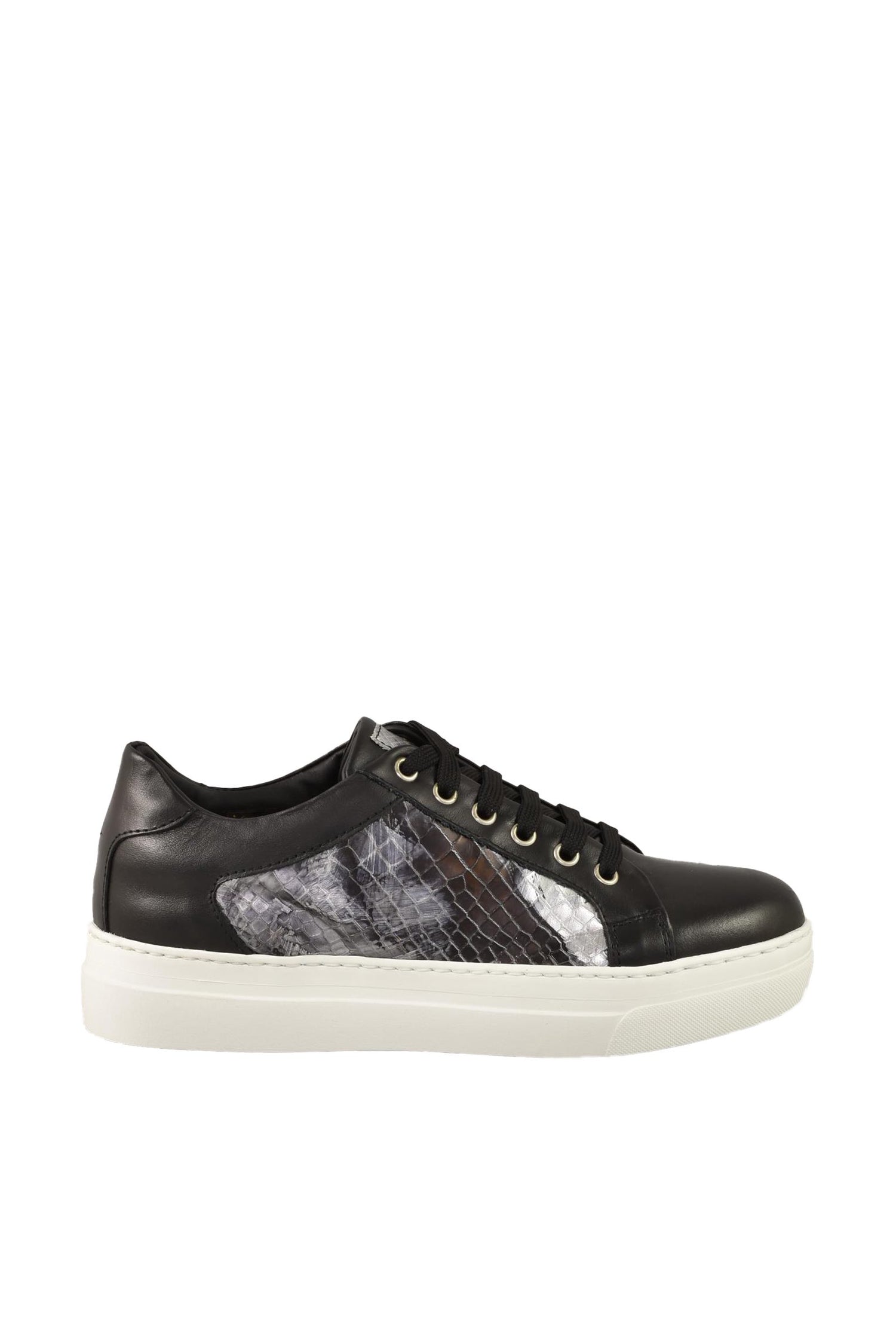 TWELVE STYLE DIVISION - SHOES