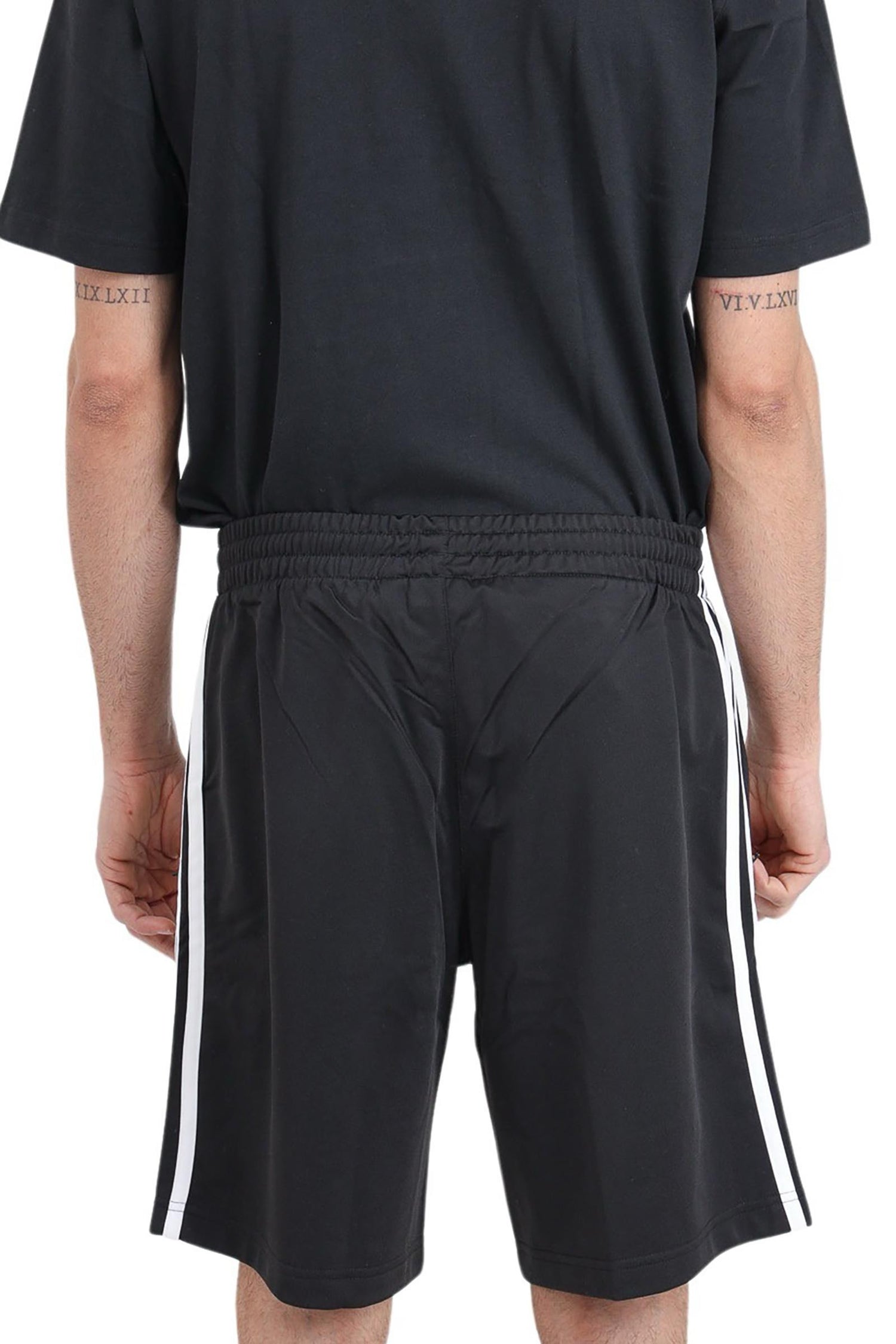 ADIDAS - SHORTS