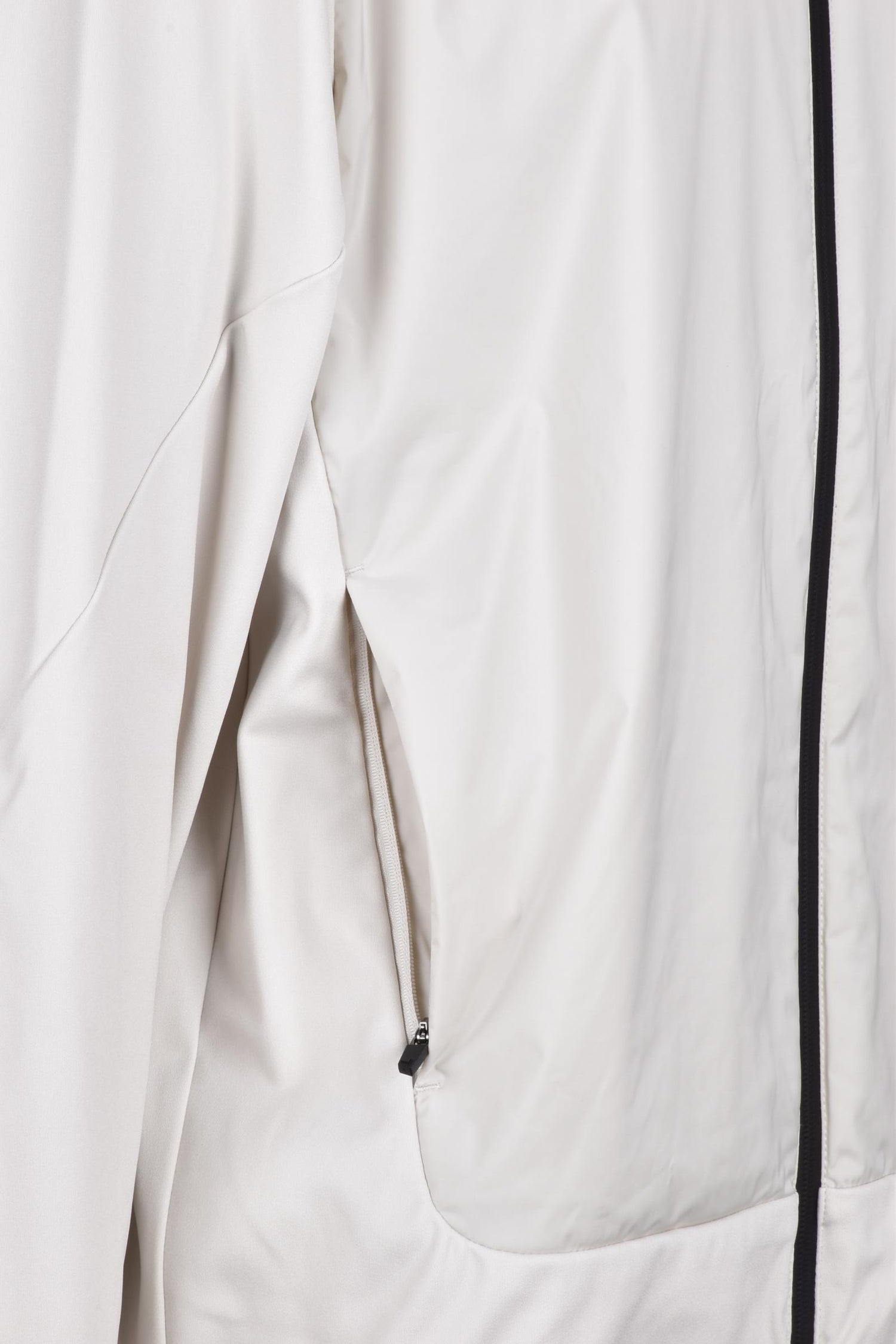 EA7 EMPORIO ARMANI - KNITWEAR AND SWEATSHIRTS
