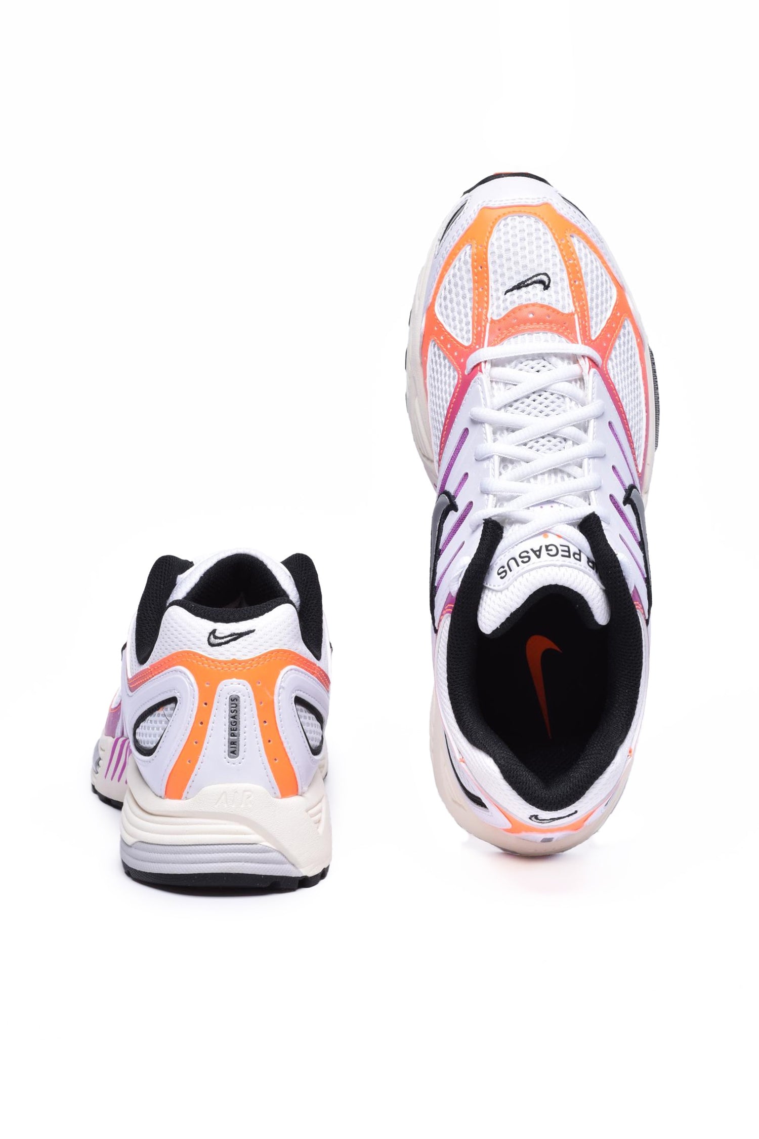 NIKE - SHOES