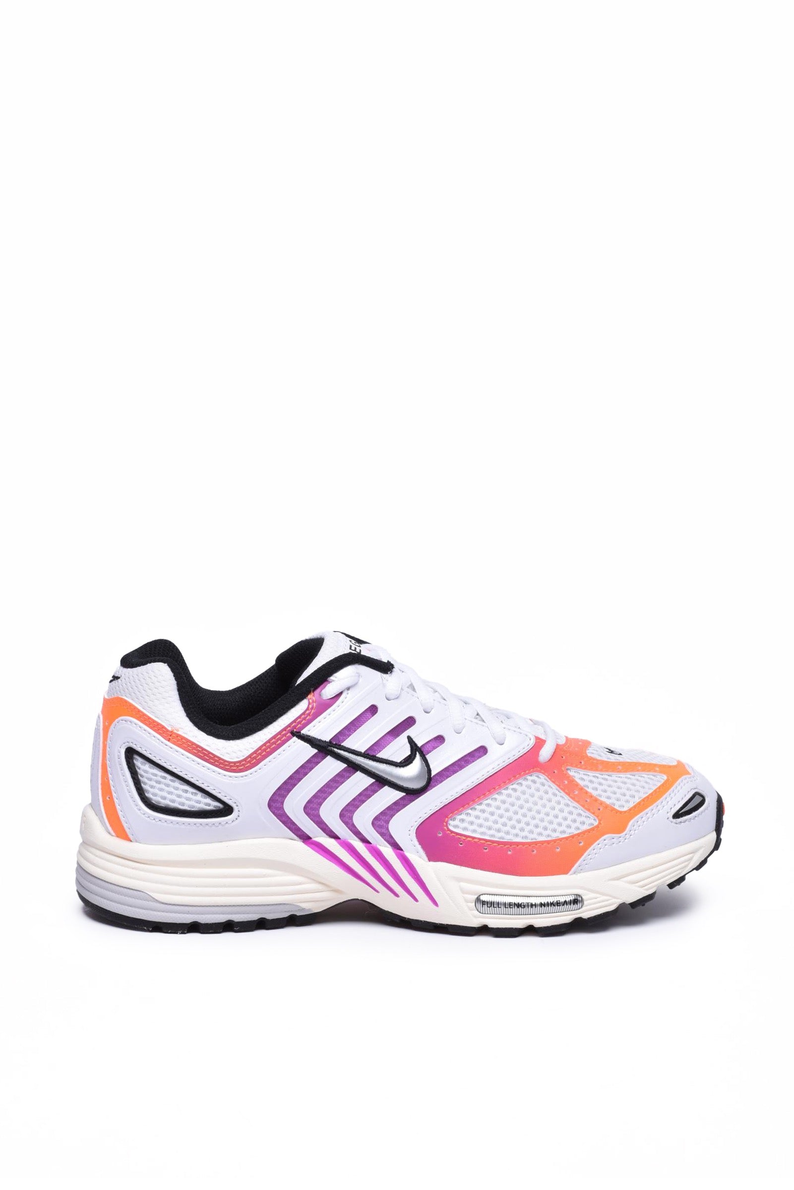 NIKE - SHOES
