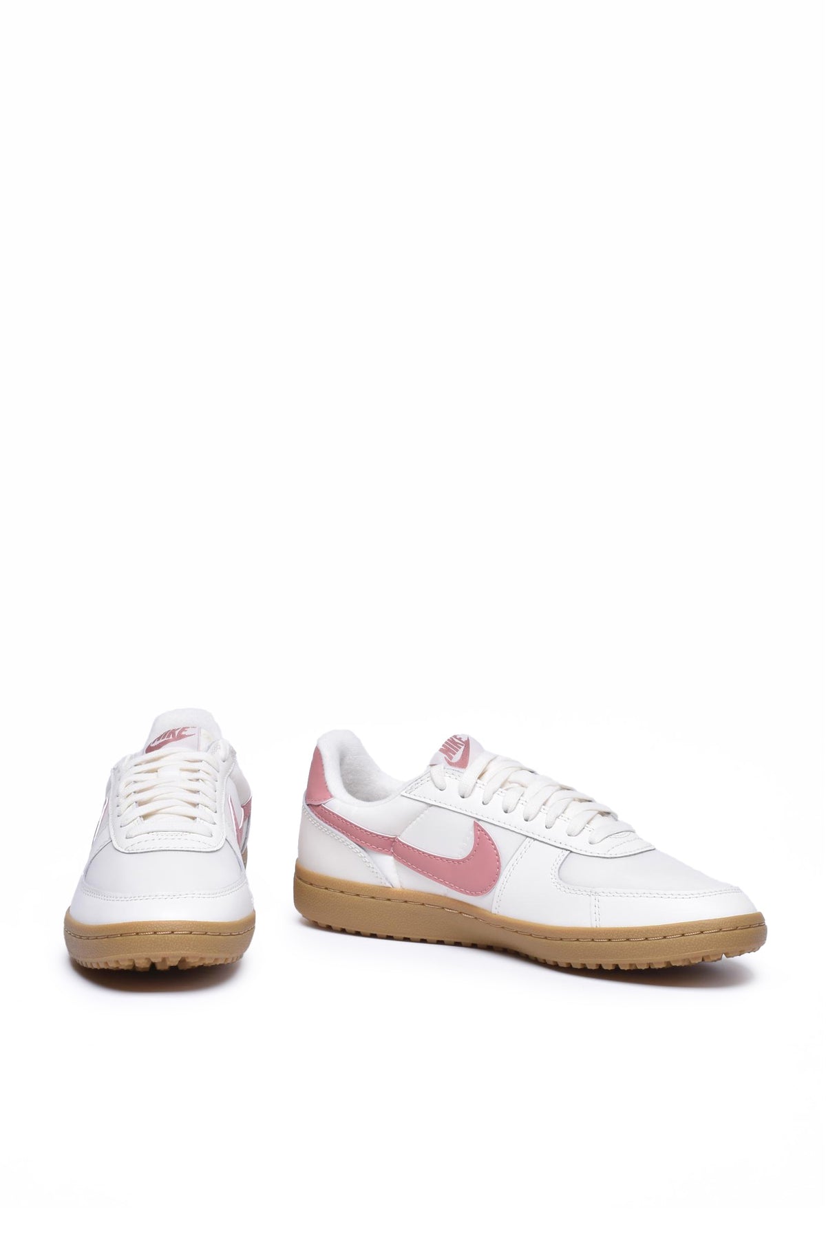 NIKE - SHOES