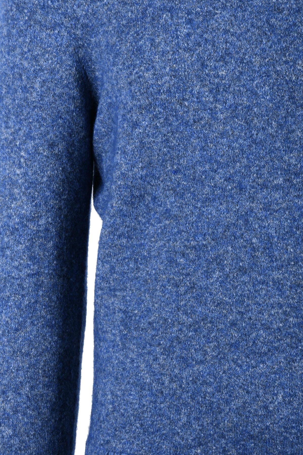 MANIPUR - KNITWEAR AND SWEATSHIRTS