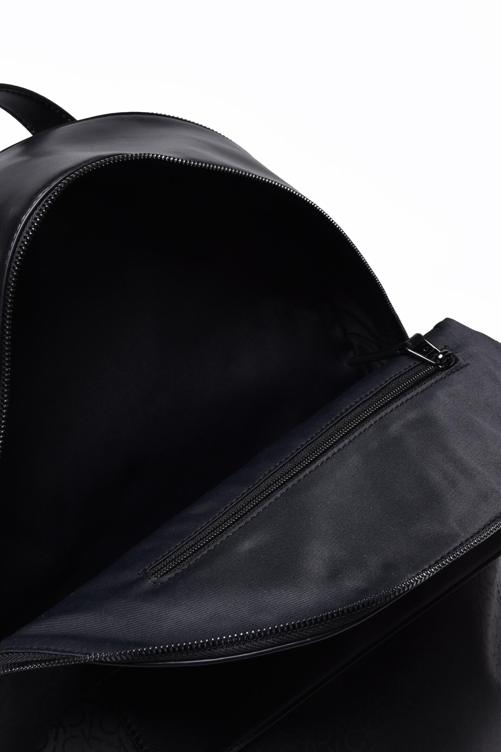 CALVIN KLEIN - ACCESSORIES
