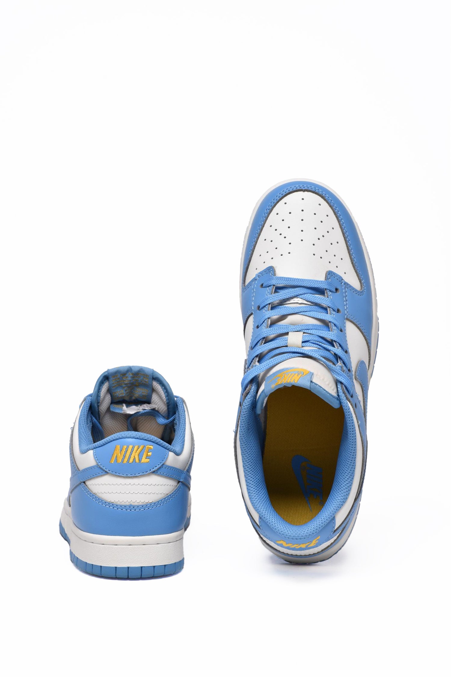 NIKE - SHOES