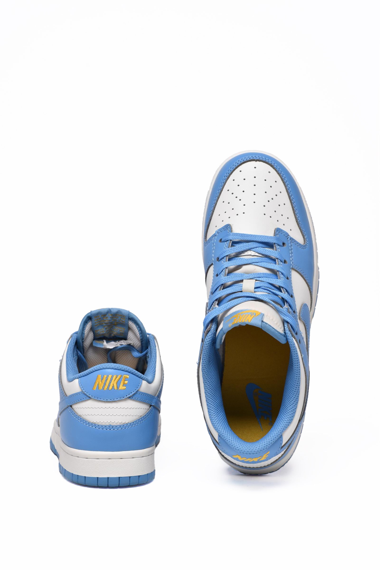 NIKE - SHOES
