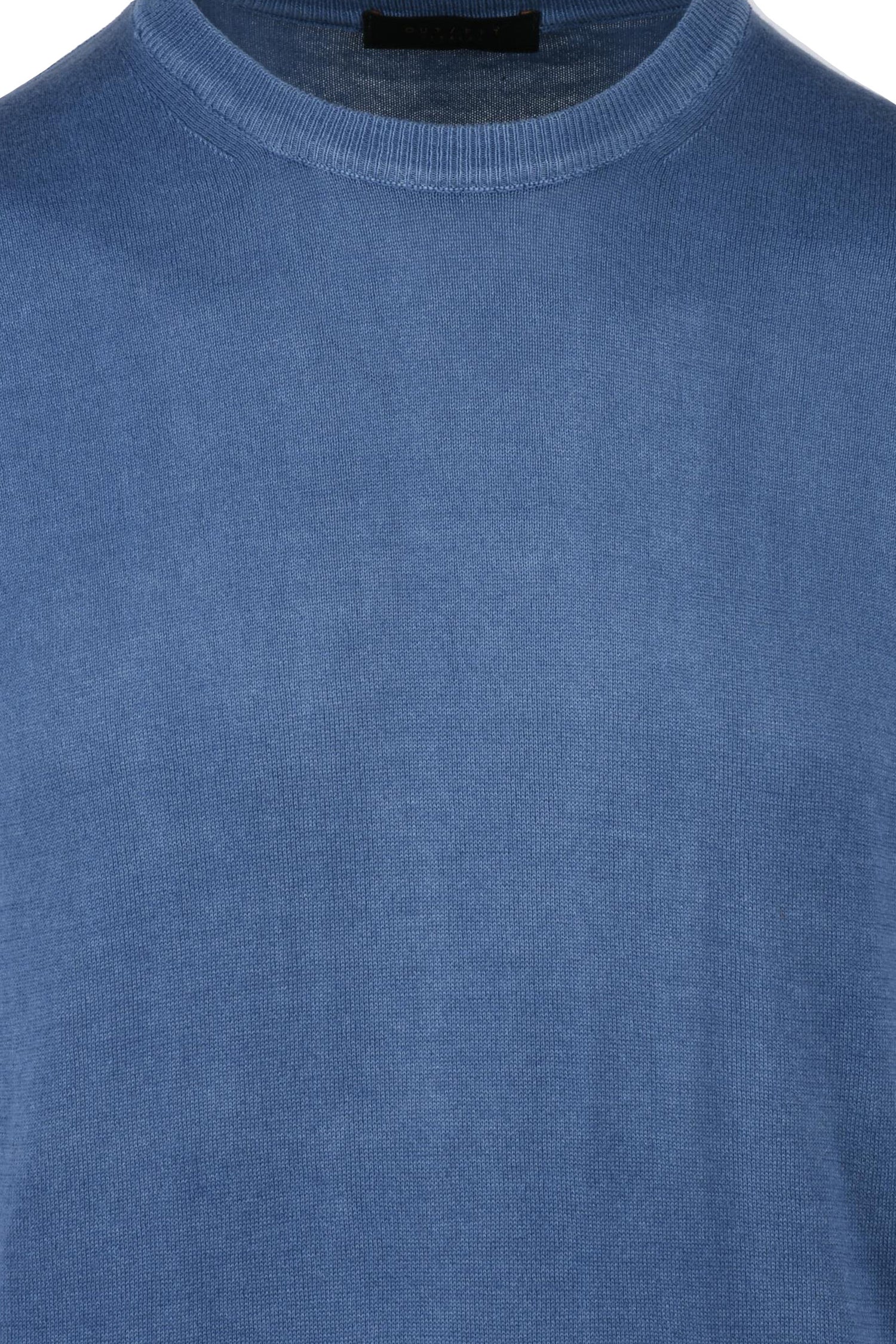 OUT/FIT - KNITWEAR AND SWEATSHIRTS