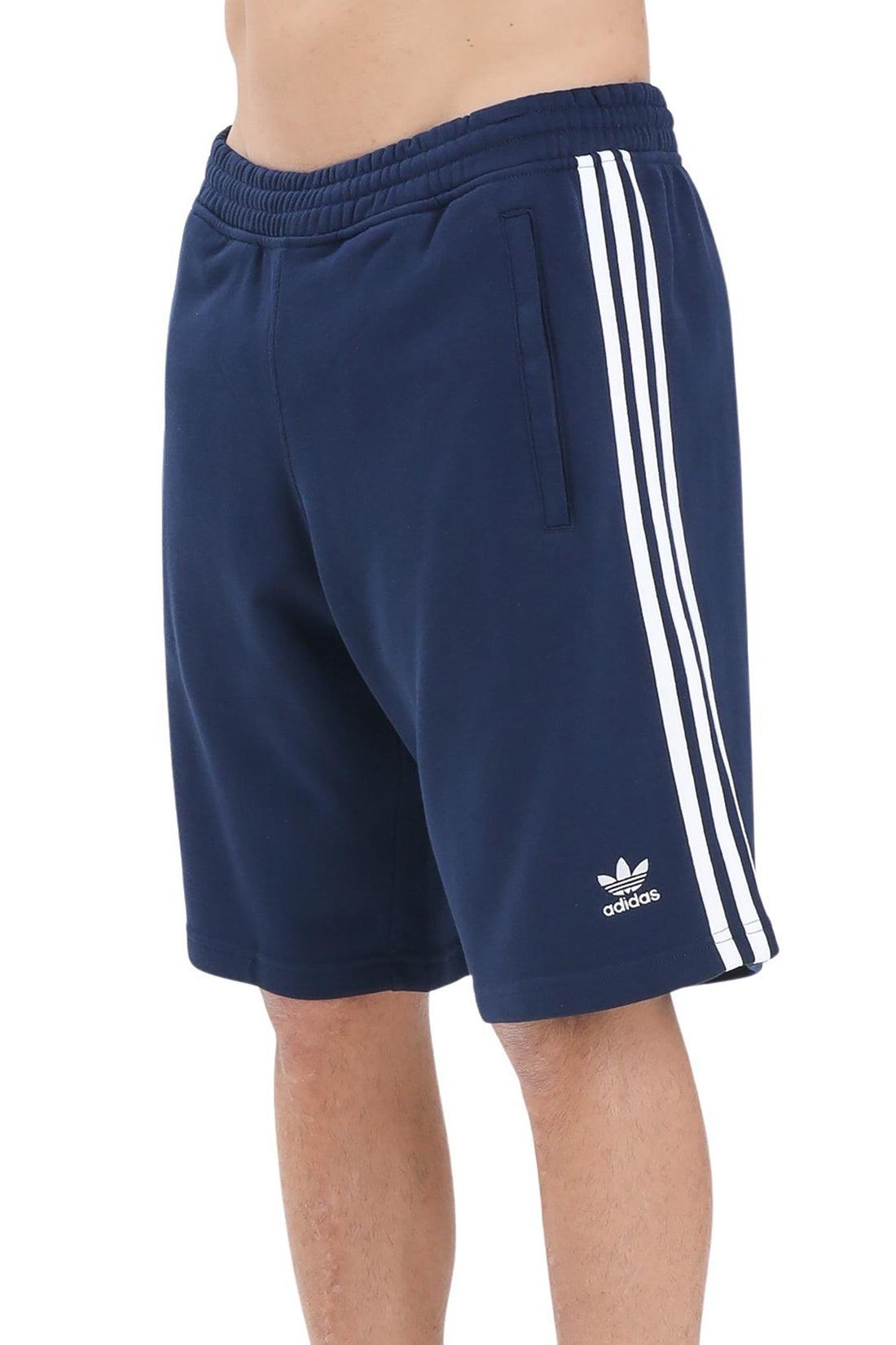 ADIDAS - SHORTS