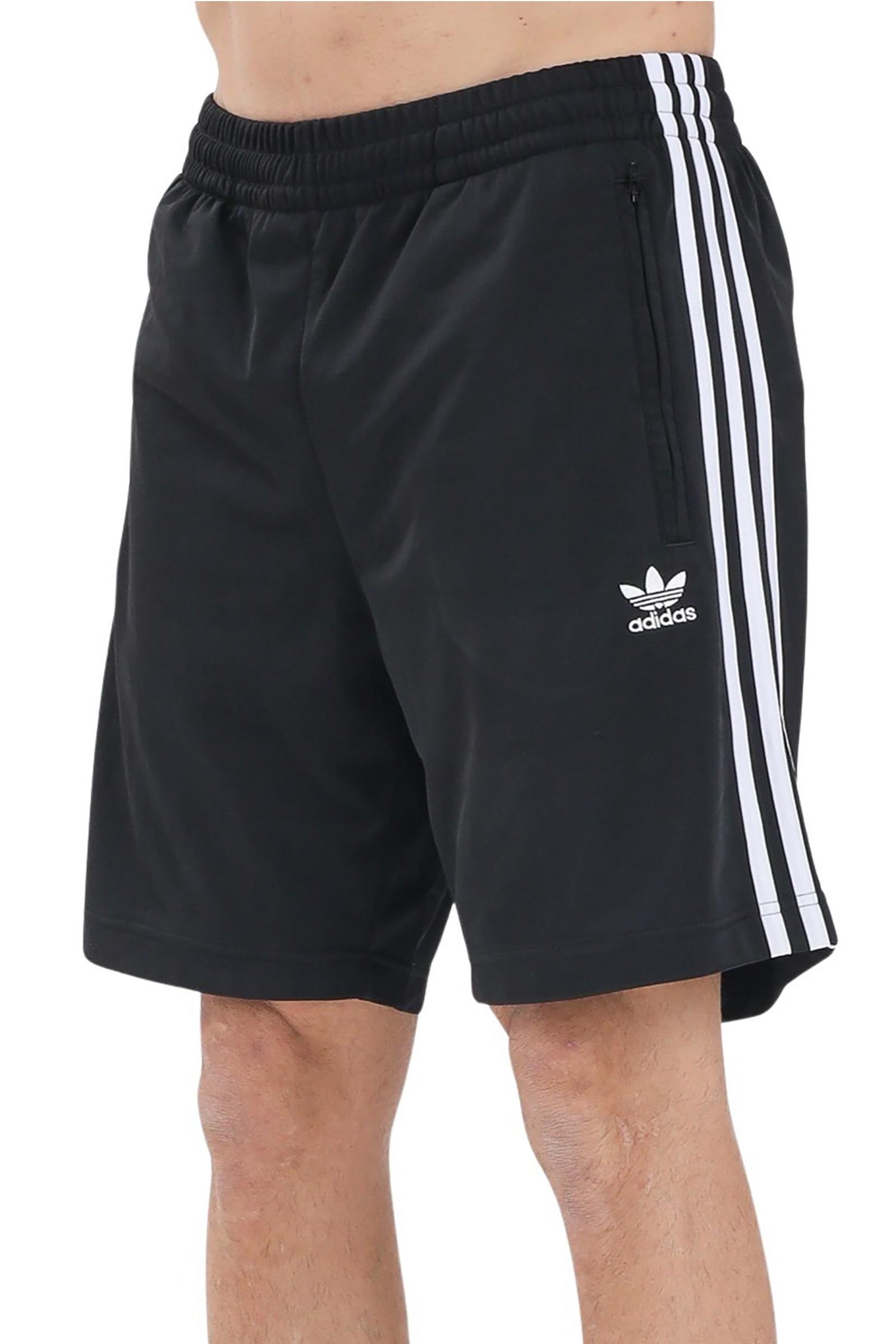 ADIDAS - SHORTS