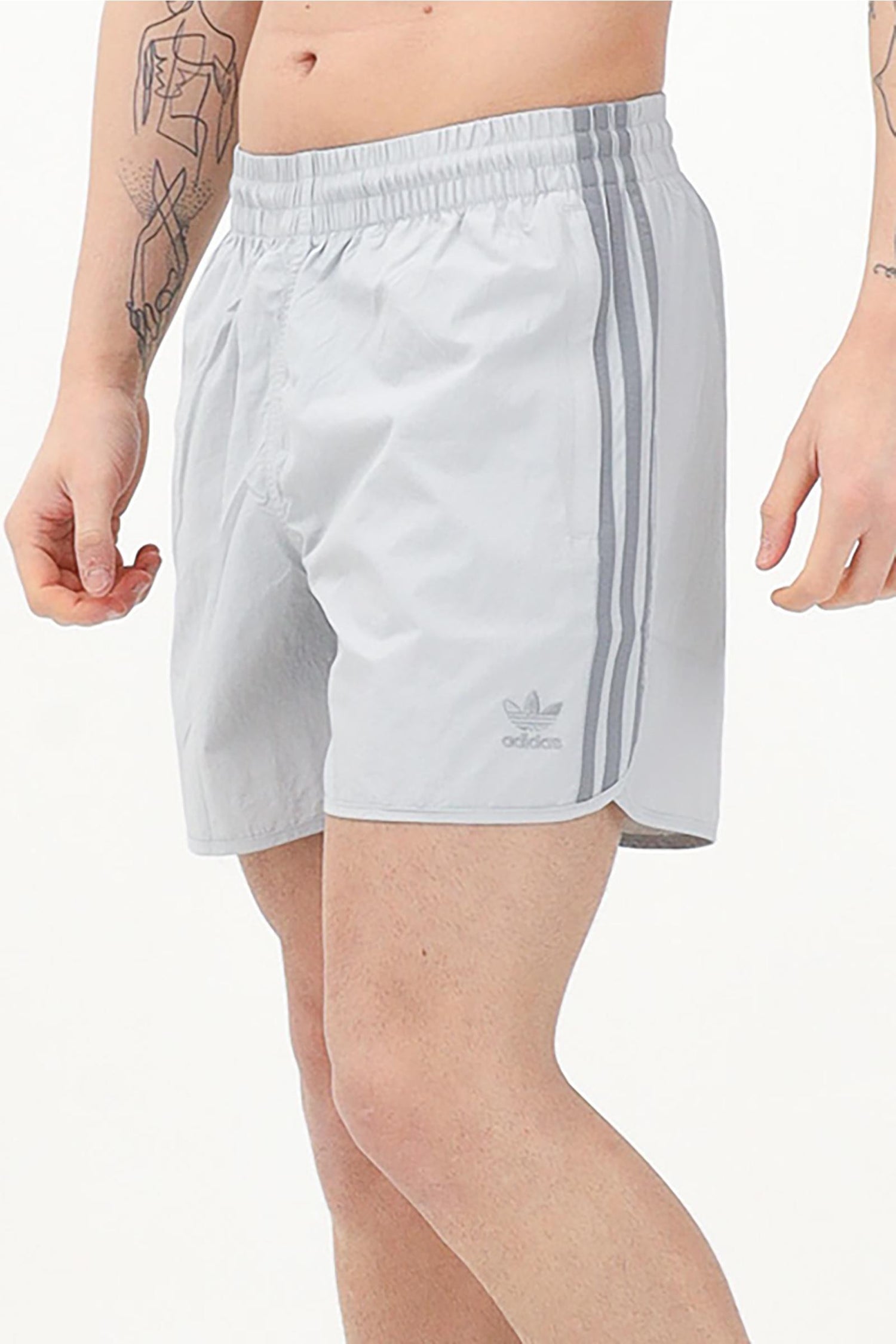 ADIDAS - SHORTS