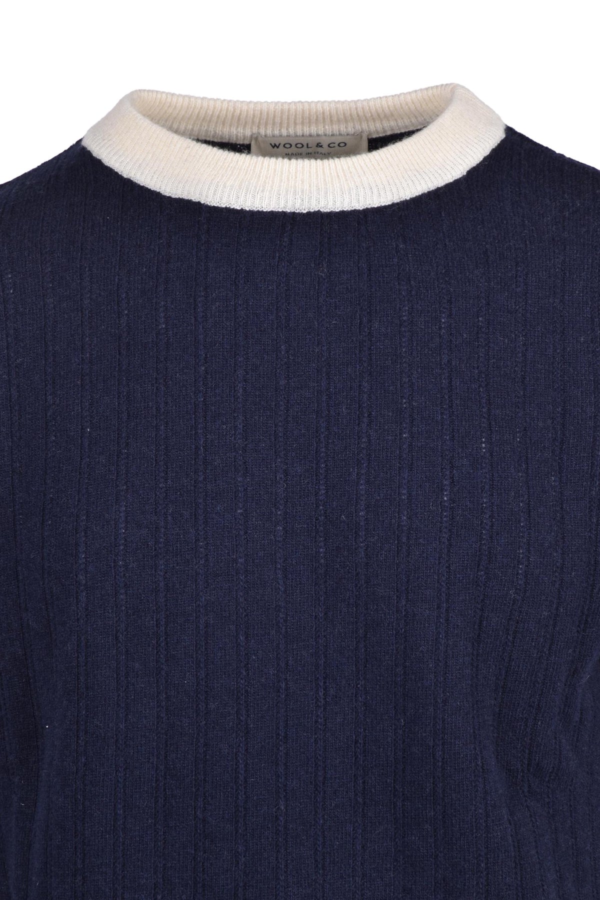 WOOL & CO - KNITWEAR AND SWEATSHIRTS