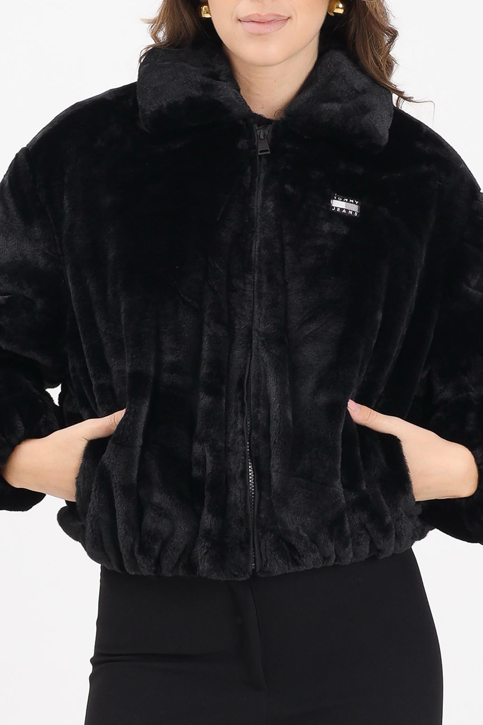 TOMMY JEANS - OUTWEAR JACKETS