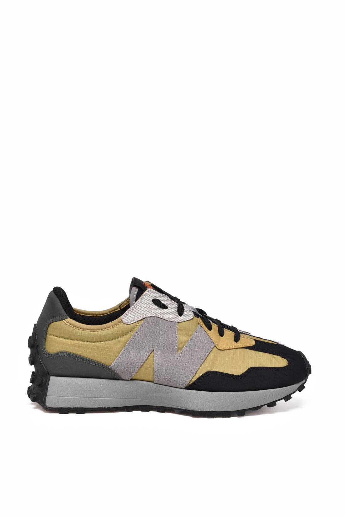 NEW BALANCE - SHOES