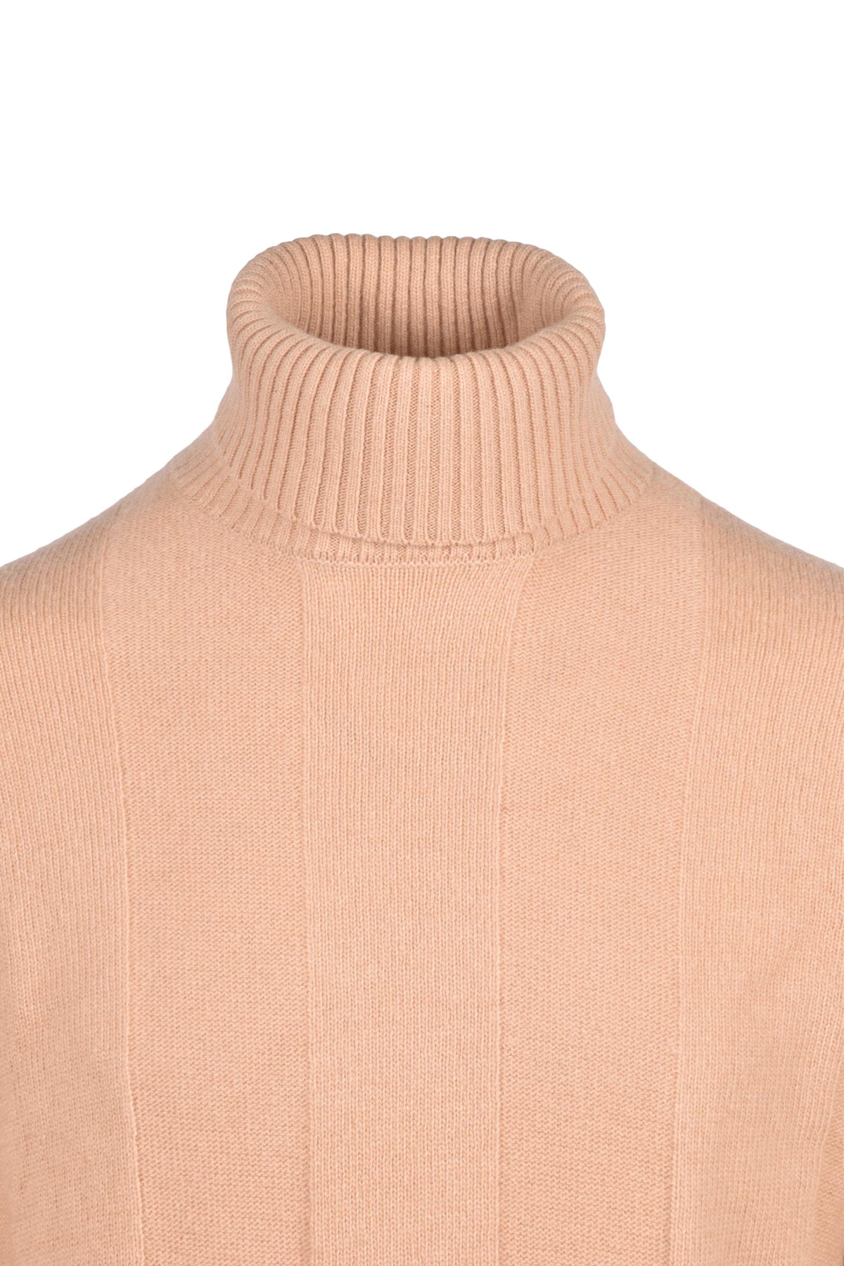 OUT/FIT - KNITWEAR AND SWEATSHIRTS